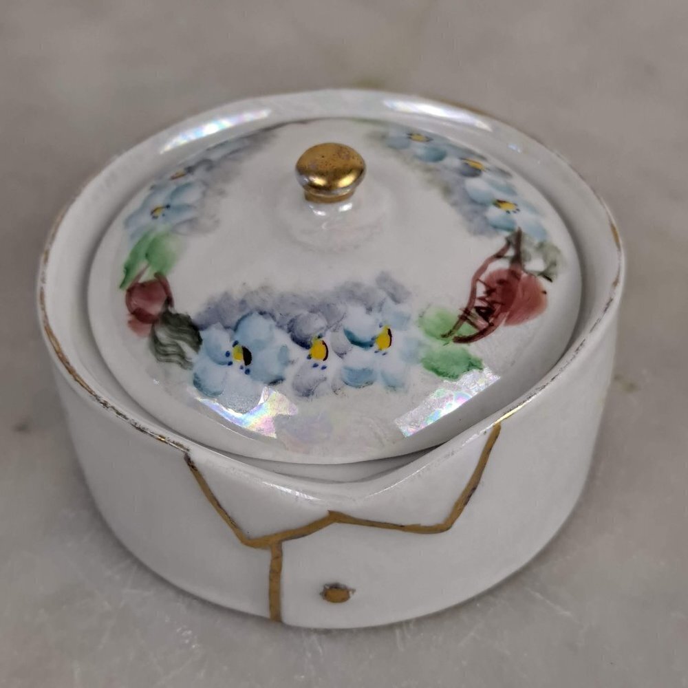 O.E.G. Royal Austria Iridescent Floral Lidded Button Trinket Box Gold Accents